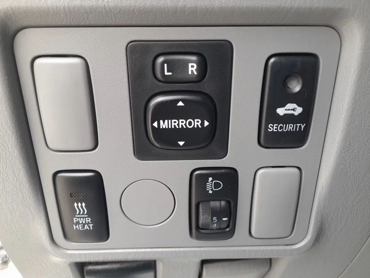 Toyota Hilux usata a L'Aquila (10)