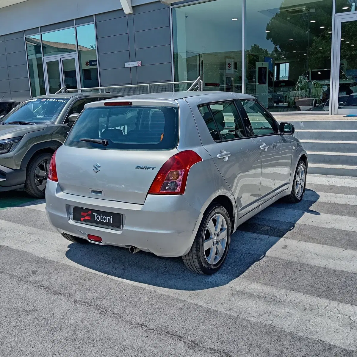 Suzuki Swift usata a L'Aquila (8)