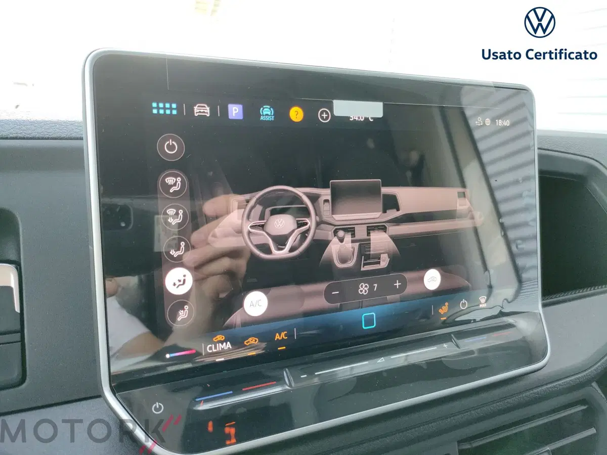 Volkswagen Veicoli Commerciali Crafter Furgone nuova a Varese (14)