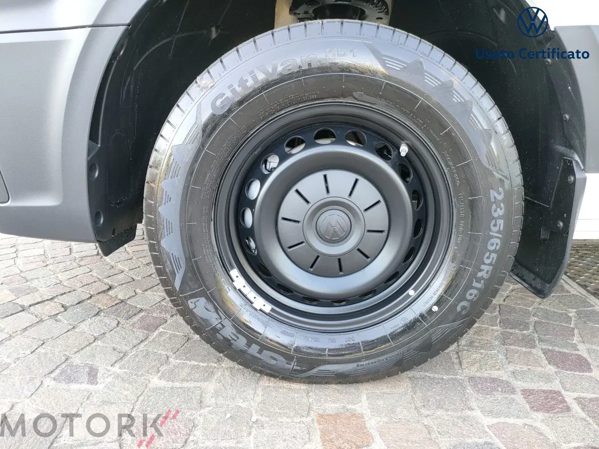 Volkswagen Veicoli Commerciali Crafter Furgone nuova a Varese (8)