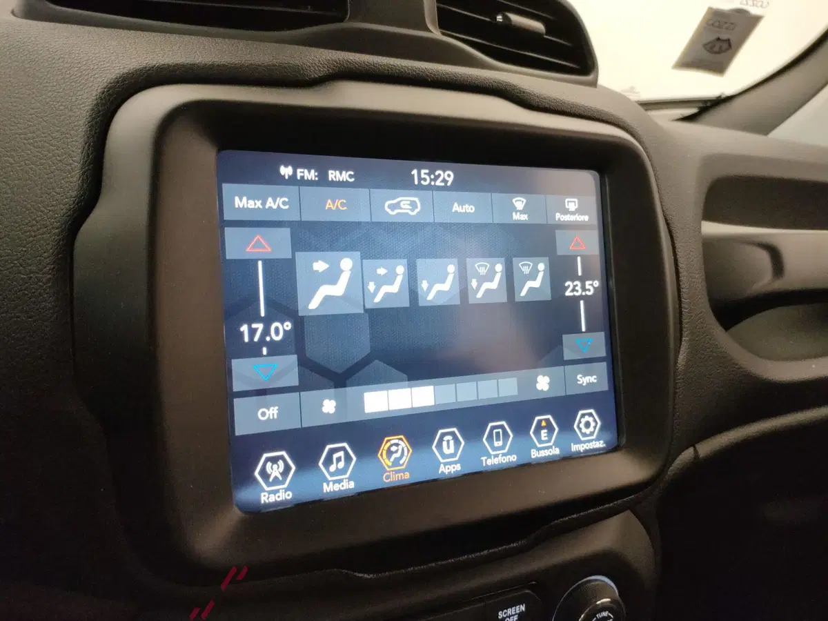 Jeep Renegade usata a Varese (15)
