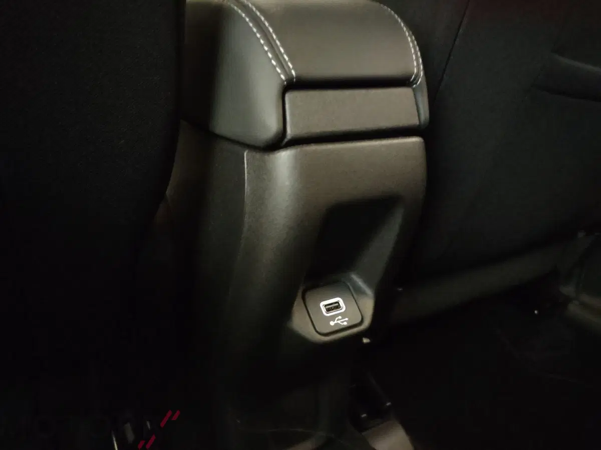 Jeep Renegade usata a Varese (16)