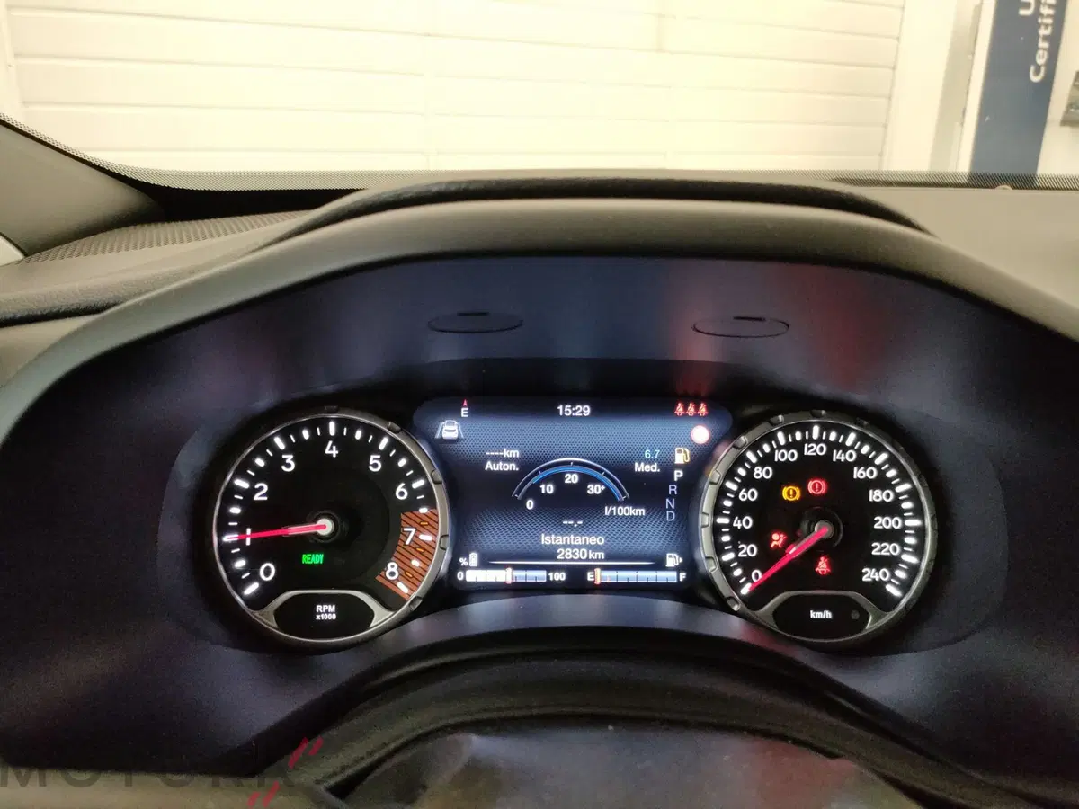 Jeep Renegade usata a Varese (17)