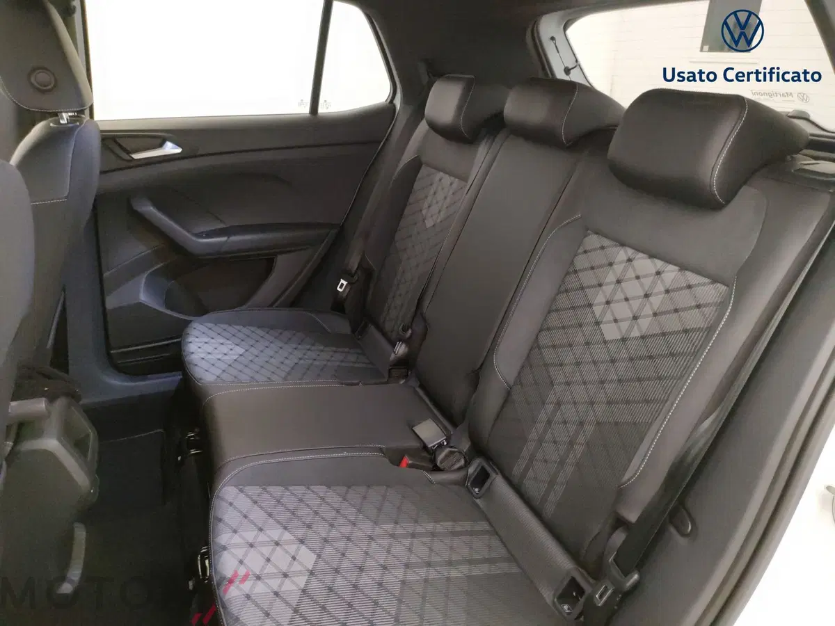 Volkswagen T-Cross usata a Varese (10)