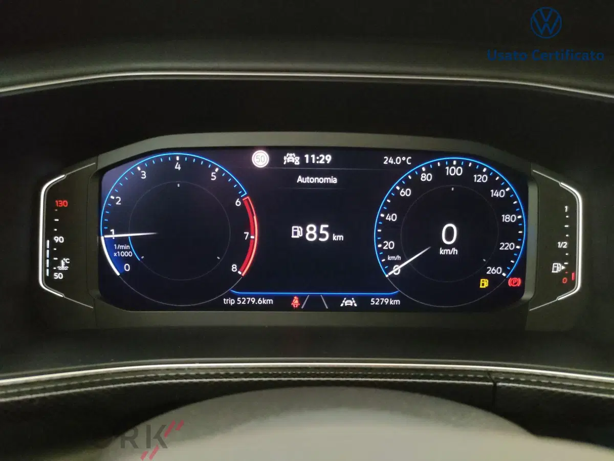 Volkswagen T-Cross usata a Varese (17)
