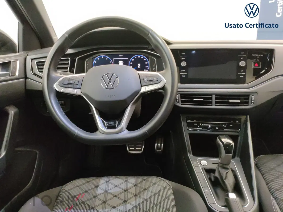 Volkswagen Taigo usata a Varese (12)