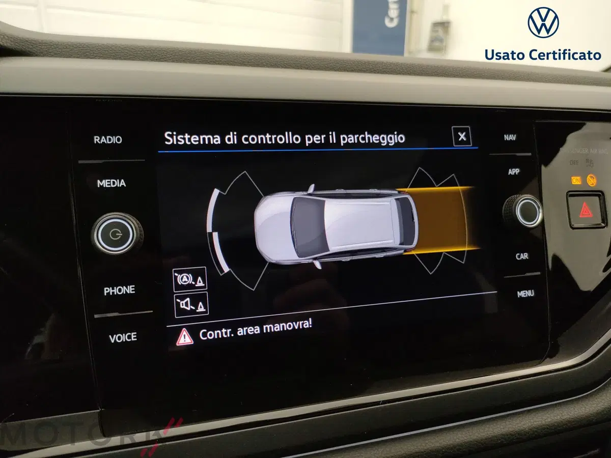 Volkswagen Taigo usata a Varese (16)