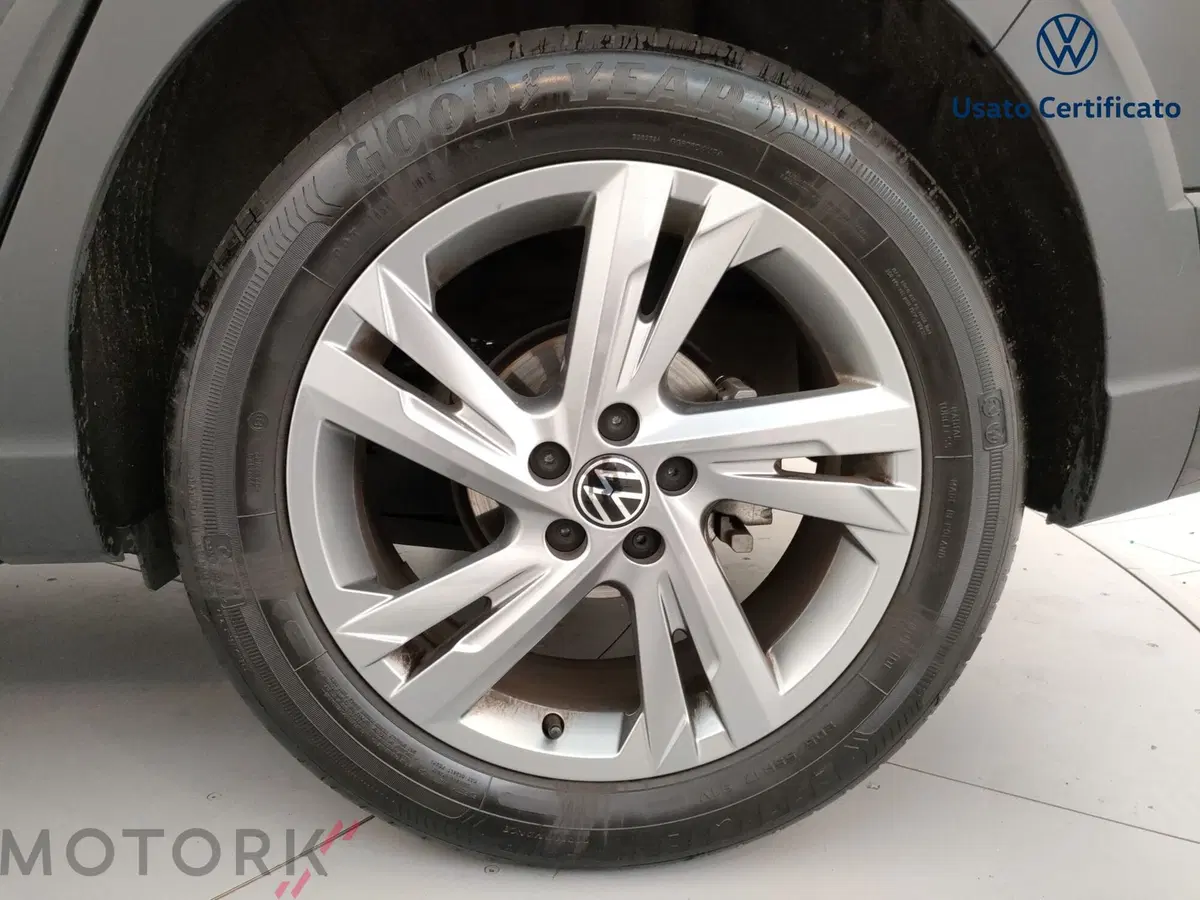 Volkswagen Taigo usata a Varese (6)
