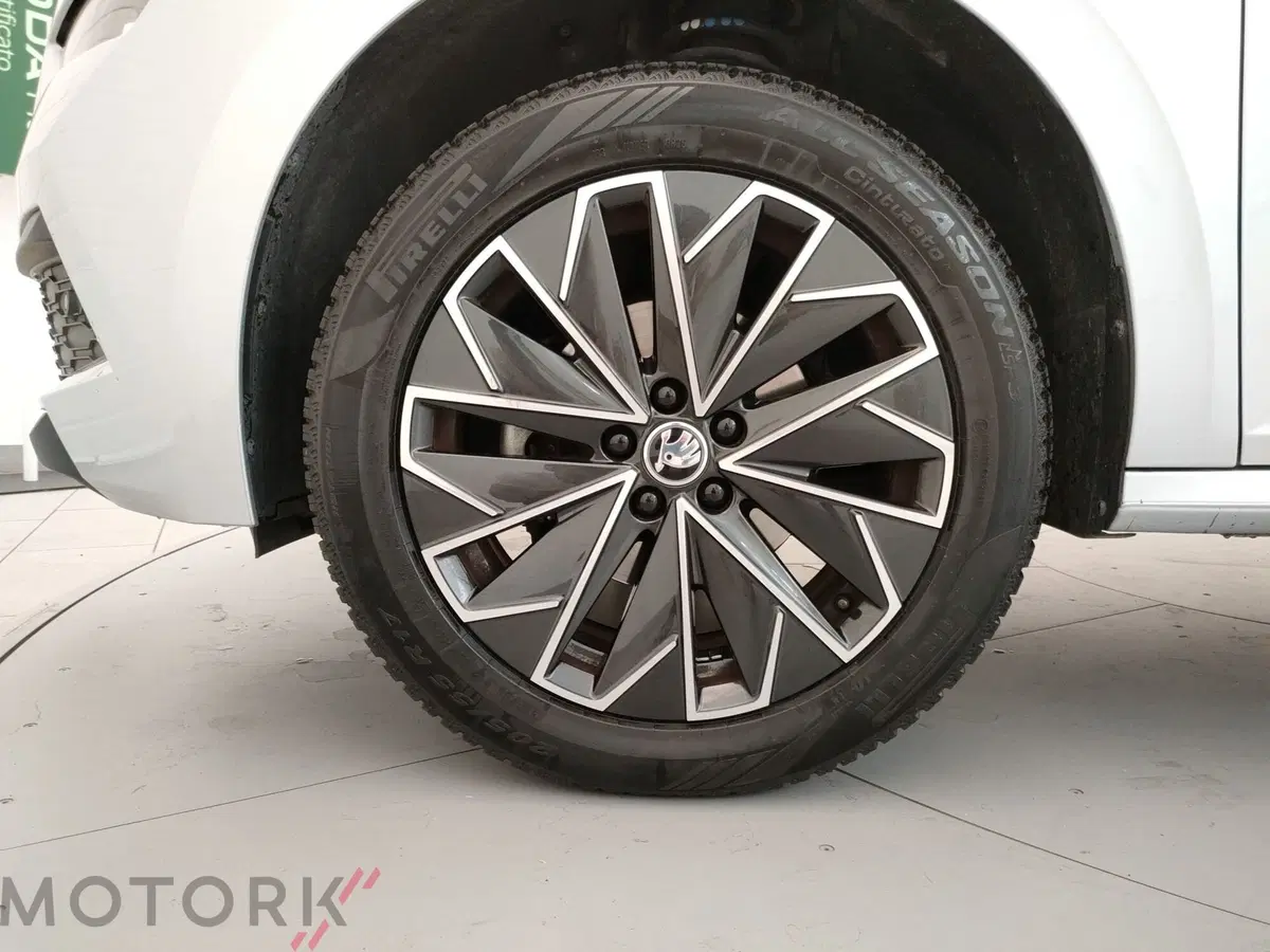 Skoda Kamiq usata a Varese (6)