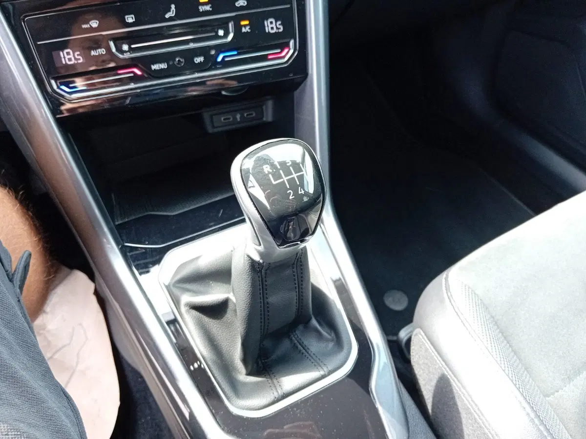 Volkswagen T-Roc usata a Vicenza (15)