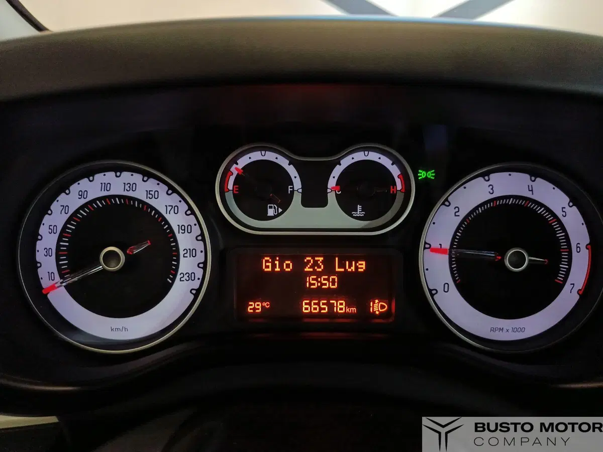 Fiat 500L usata a Varese (12)
