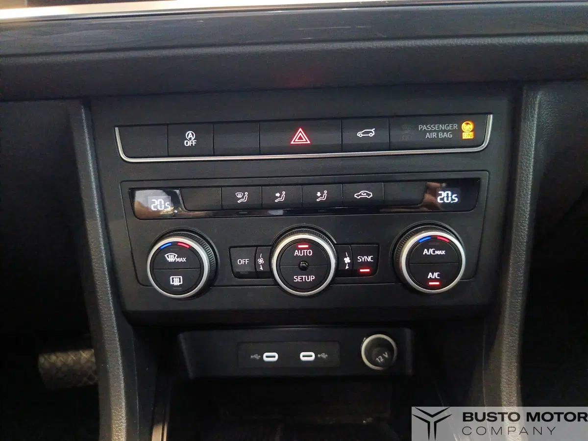 SEAT Ateca usata a Varese (14)
