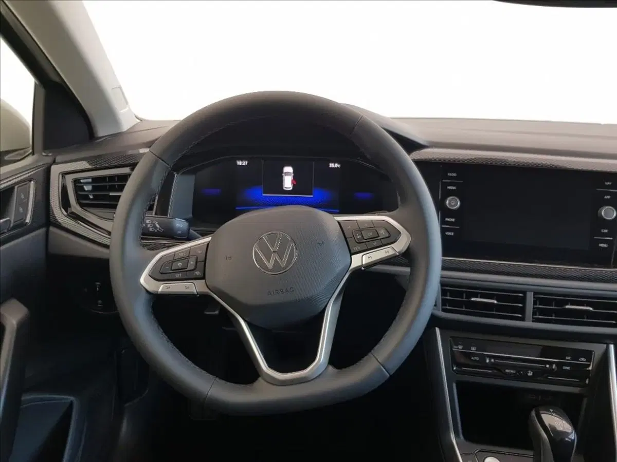 Volkswagen Taigo nuova a Lucca (10)