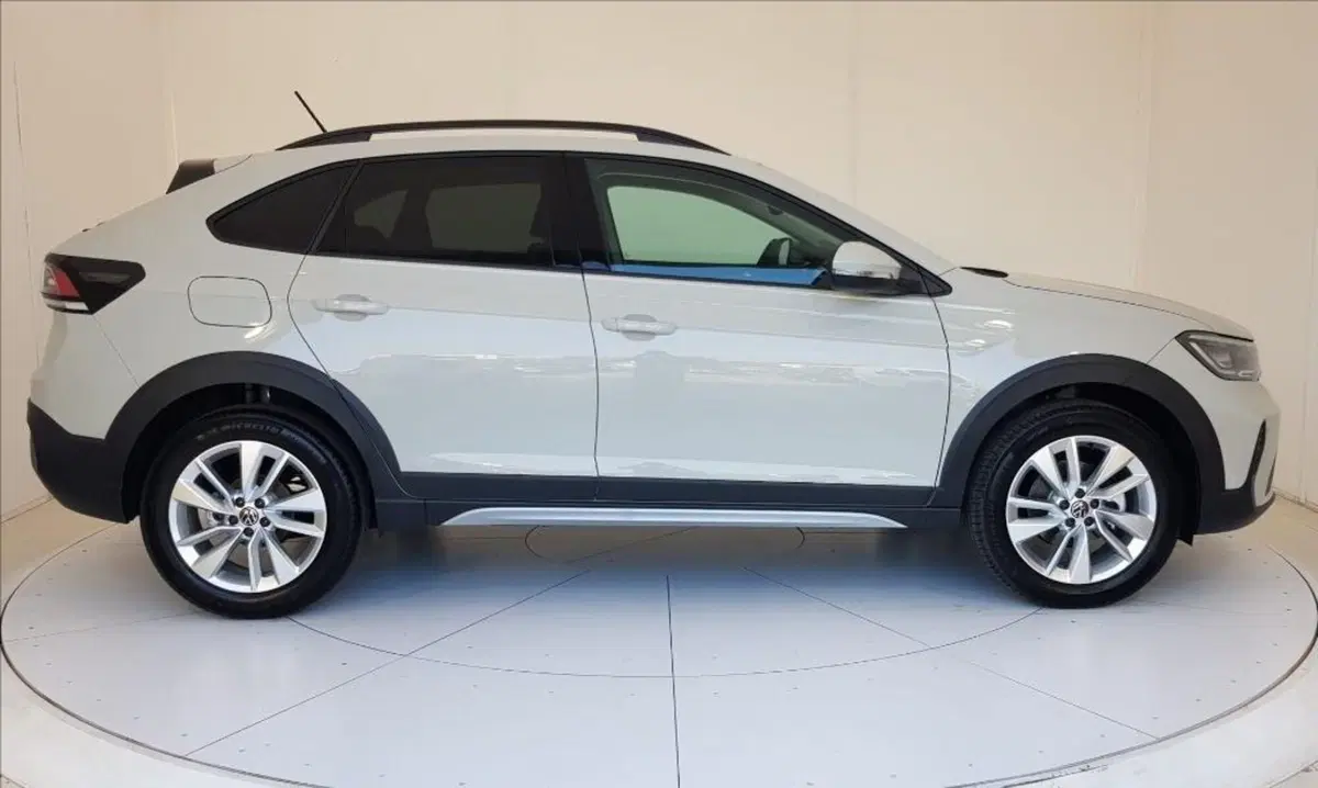 Volkswagen Taigo nuova a Lucca (7)