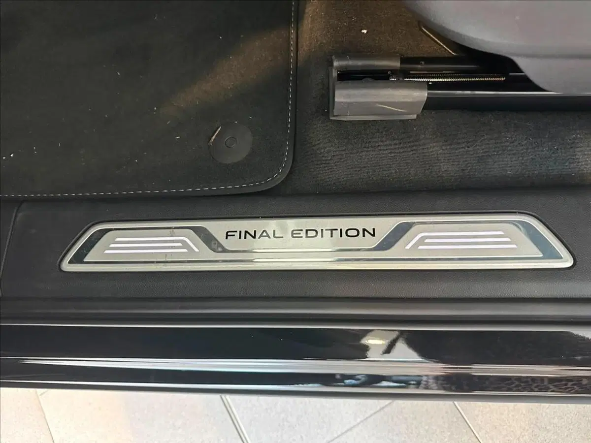 Volkswagen Touareg nuova a Lucca (8)