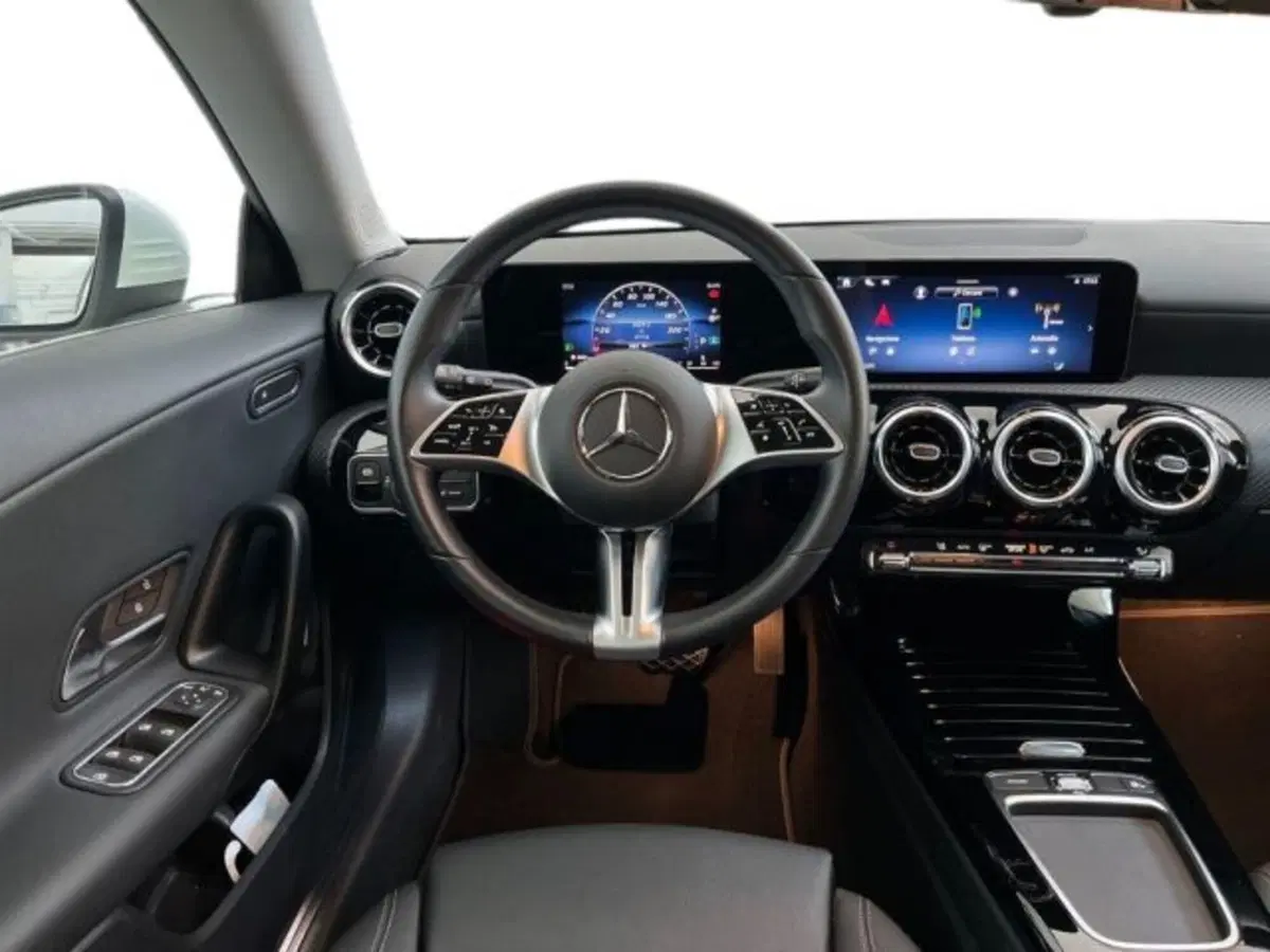 Mercedes-Benz CLA Shooting Brake usata a Verona (11)