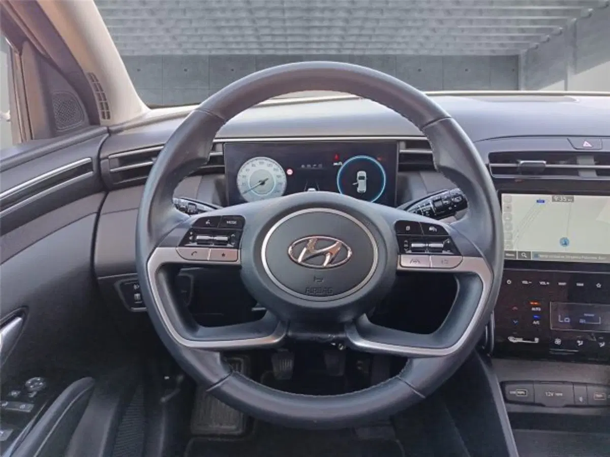 Hyundai Tucson usata a Bari (13)