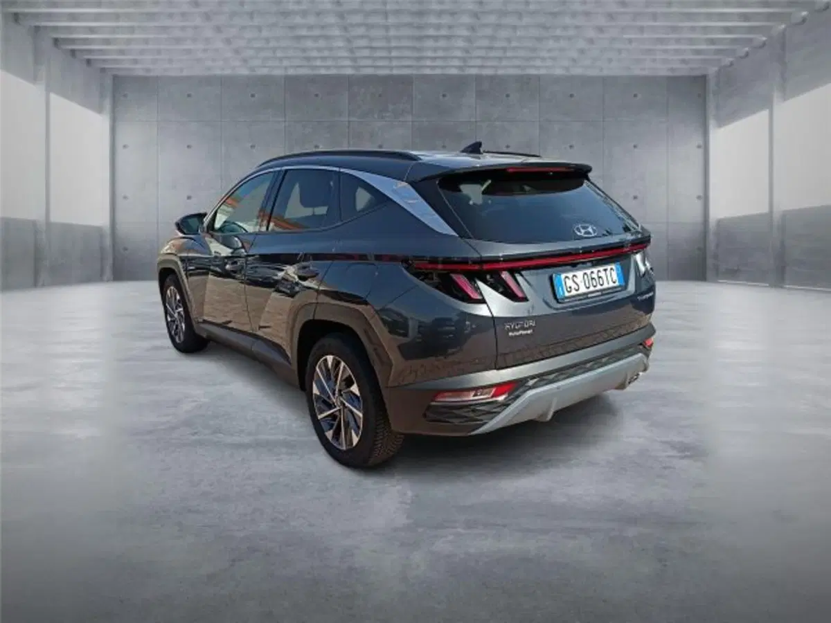 Hyundai Tucson usata a Bari (4)