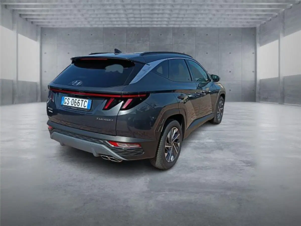 Hyundai Tucson usata a Bari (5)