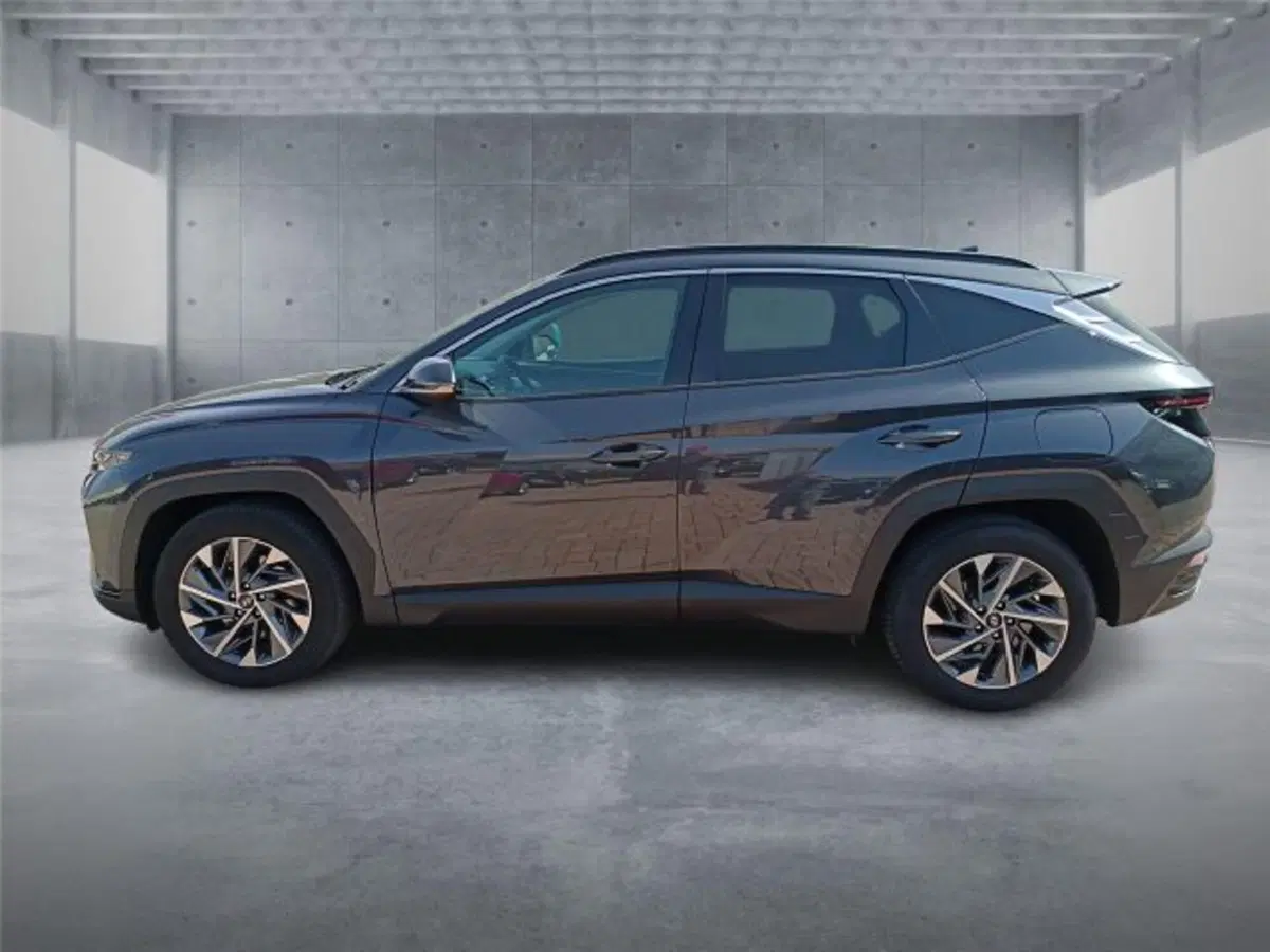 Hyundai Tucson usata a Bari (6)