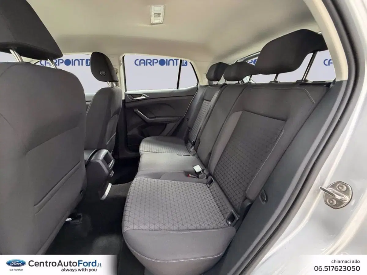 Volkswagen T-Cross usata a Roma (13)