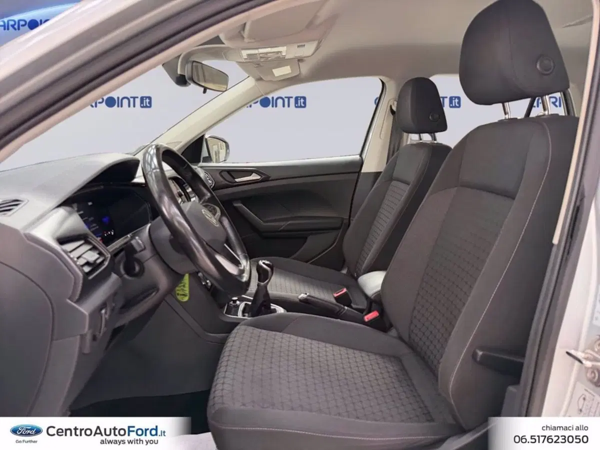 Volkswagen T-Cross usata a Roma (9)