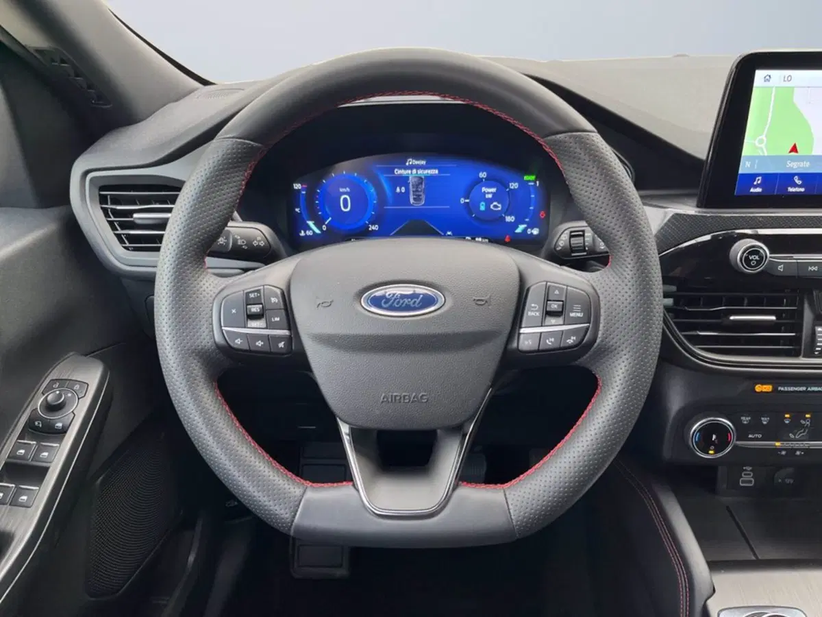 Ford Kuga usata a Milano (13)