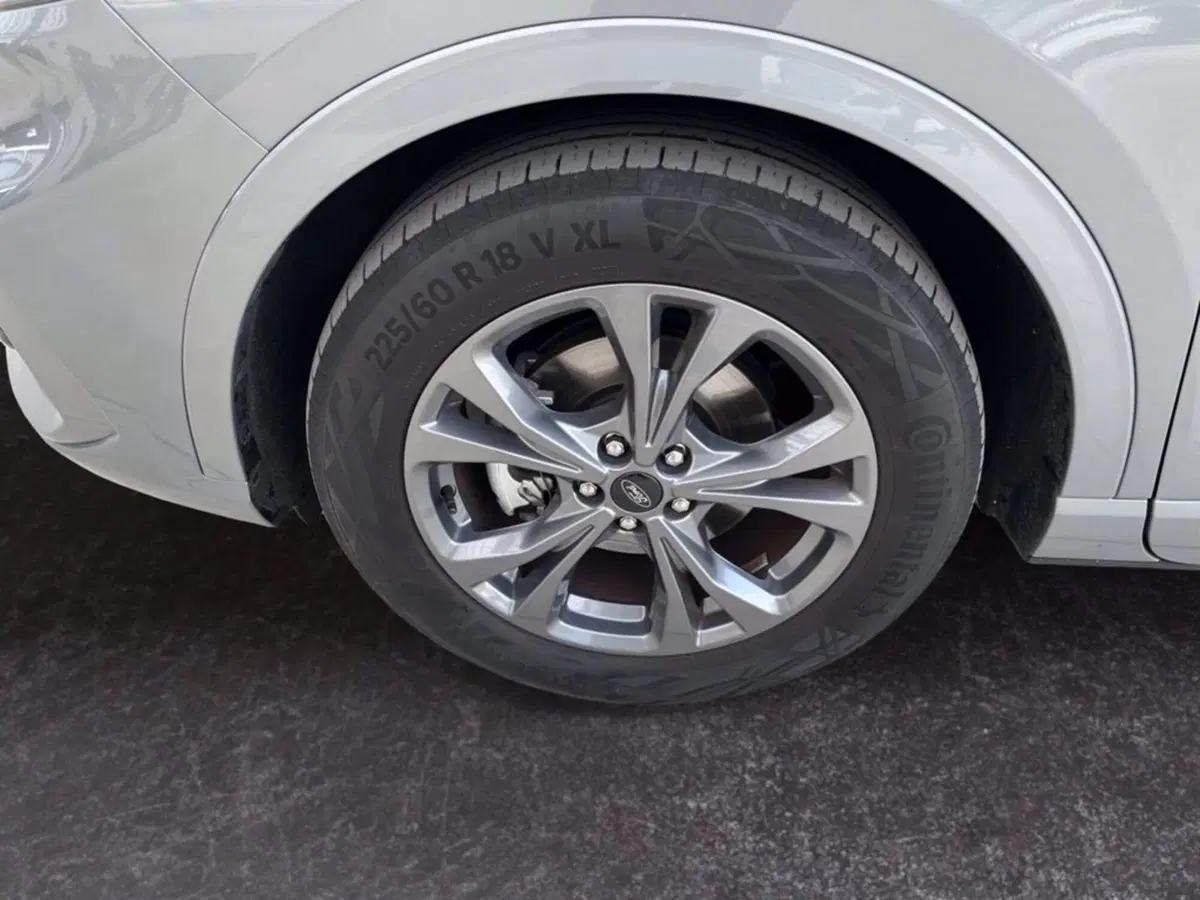 Ford Kuga usata a Milano (9)