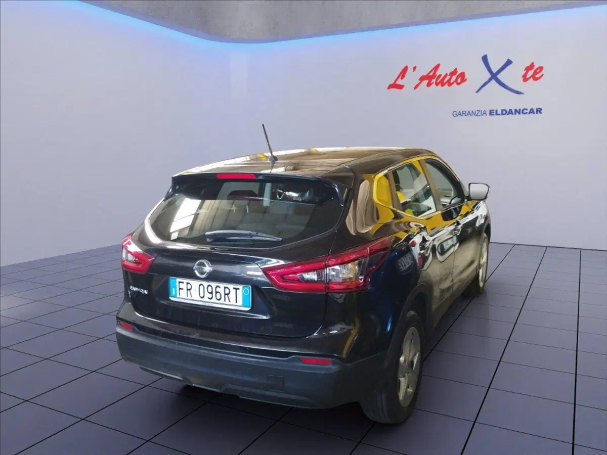Nissan Qashqai usata a Milano (6)