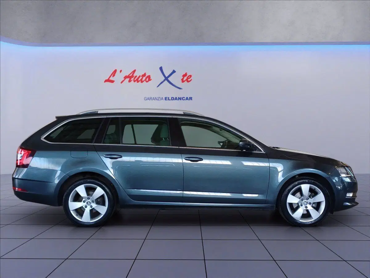 Skoda Octavia Station Wagon usata a Milano (4)