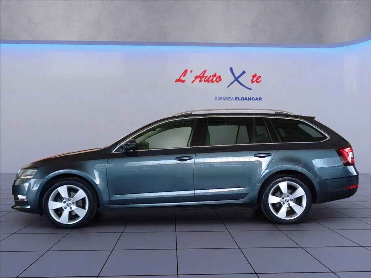 Skoda Octavia Station Wagon usata a Milano (5)