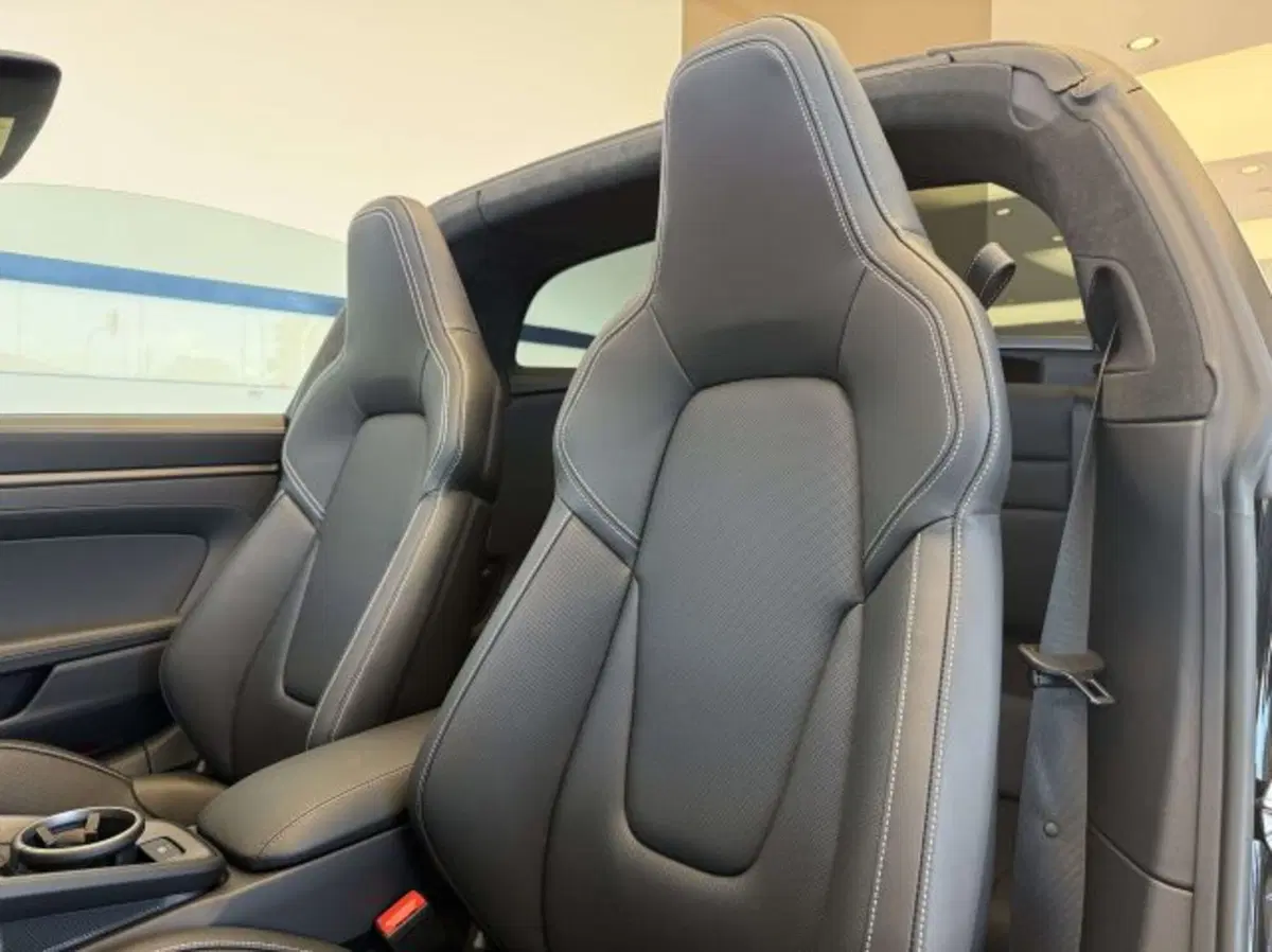 Porsche 911 Cabrio nuova a Torino (8)