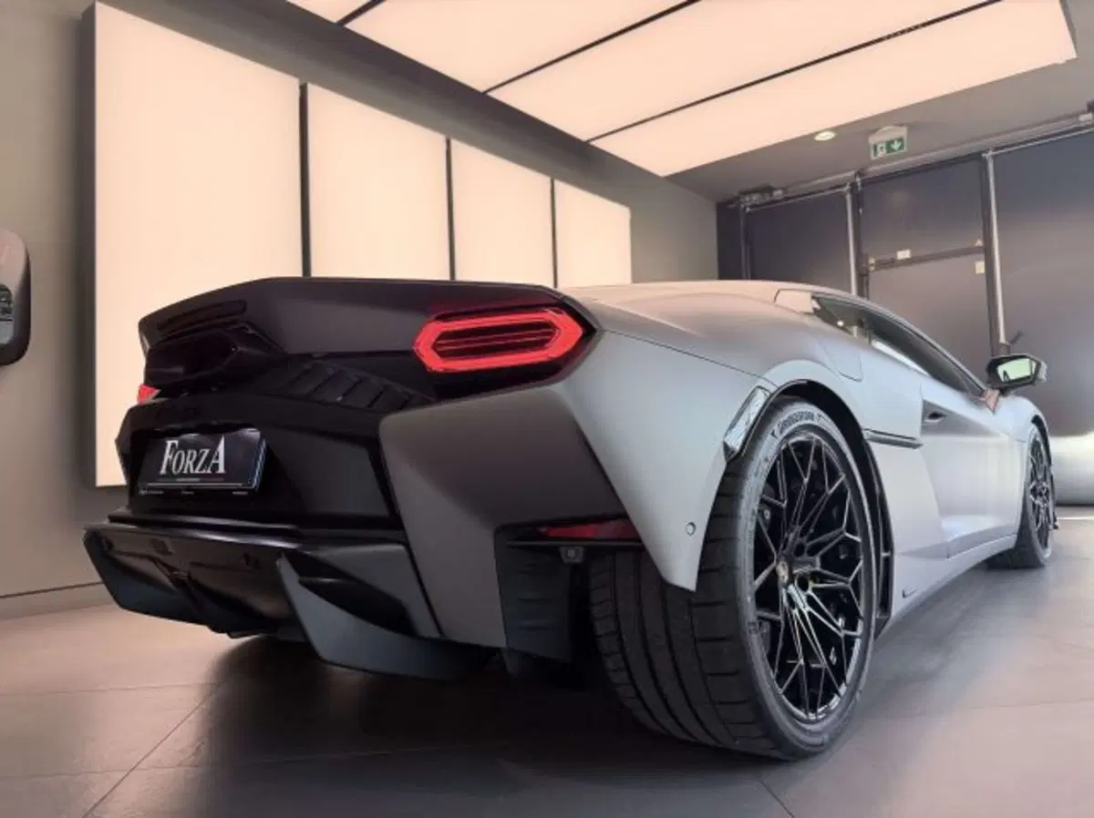 Lamborghini Temerario nuova a Torino (15)