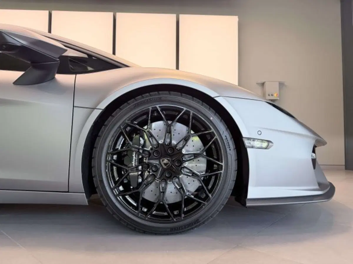 Lamborghini Temerario nuova a Torino (5)