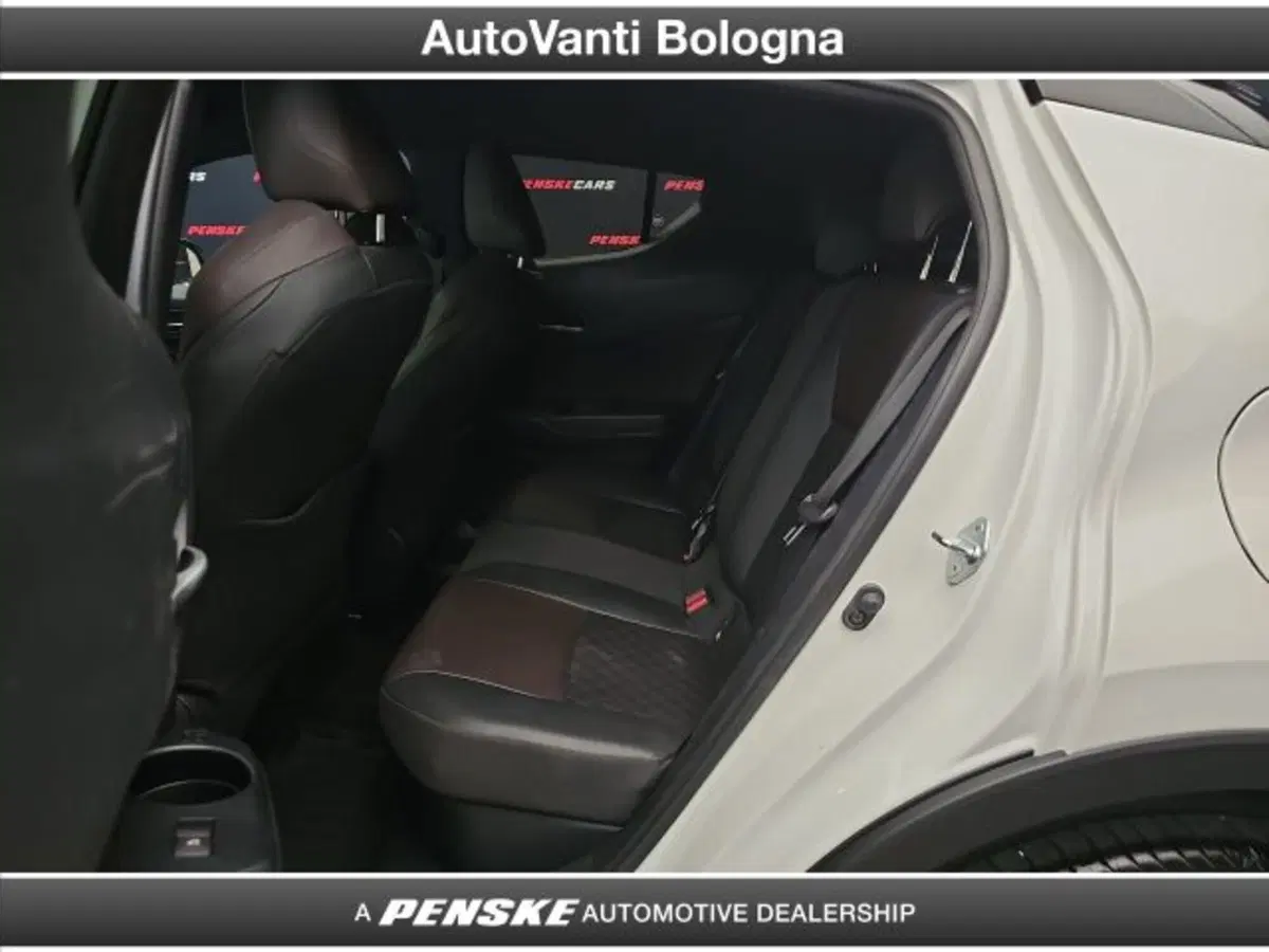 Toyota Toyota C-HR usata a Bologna (11)