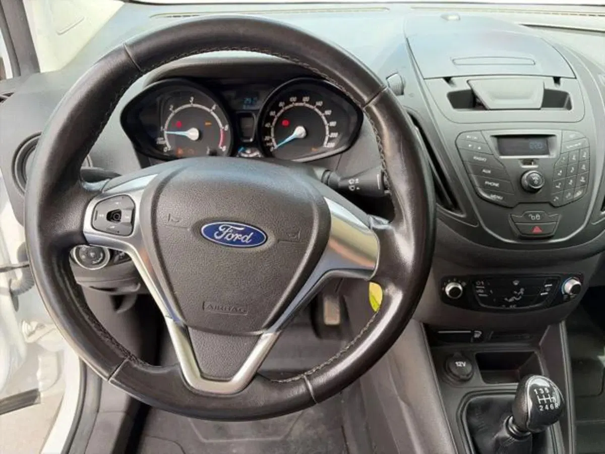 Ford Tourneo Courier usata a Sassari (7)