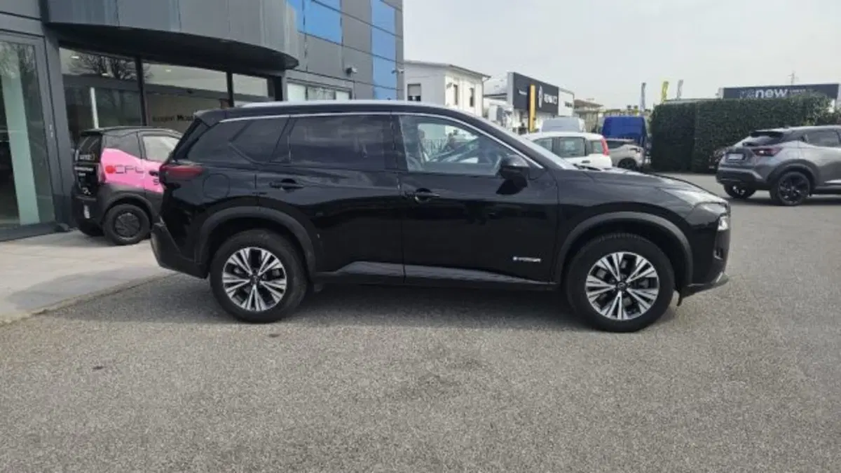 Nissan X-Trail usata a Lucca (3)