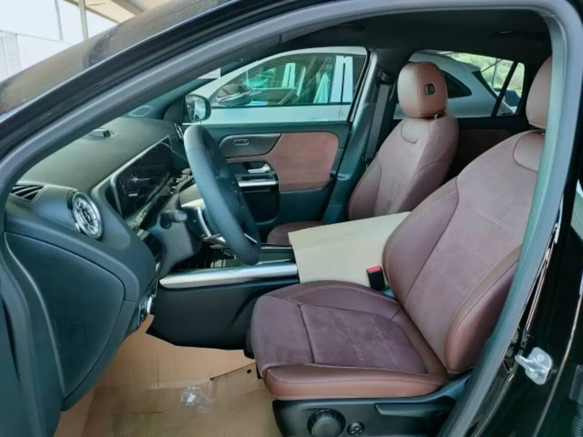 Mercedes-Benz GLA SUV nuova a Teramo (7)