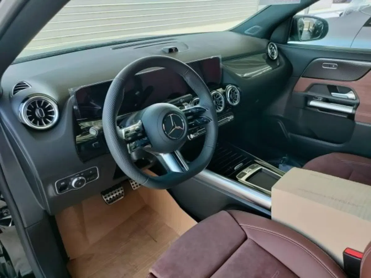 Mercedes-Benz GLA SUV nuova a Teramo (8)