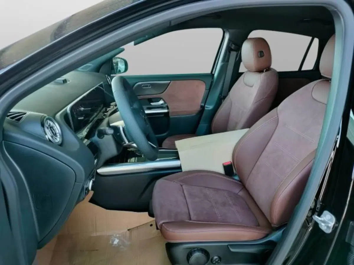 Mercedes-Benz GLA SUV nuova a Teramo (7)