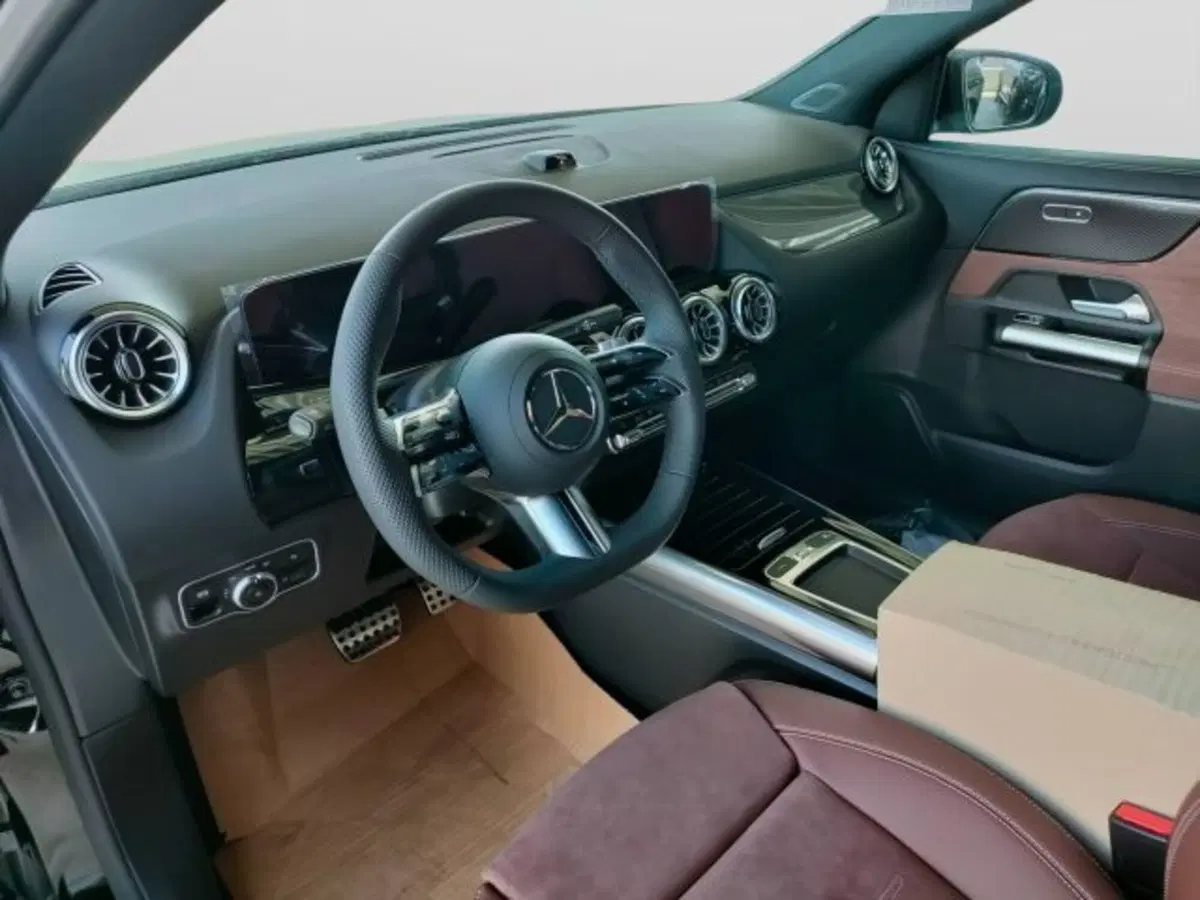 Mercedes-Benz GLA SUV nuova a Teramo (8)