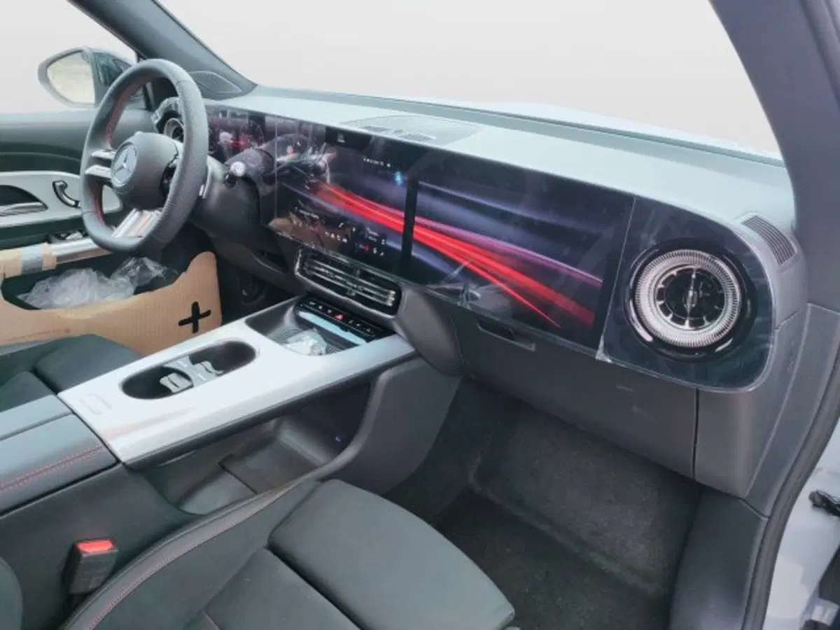 Mercedes-Benz GLB nuova a Teramo (12)