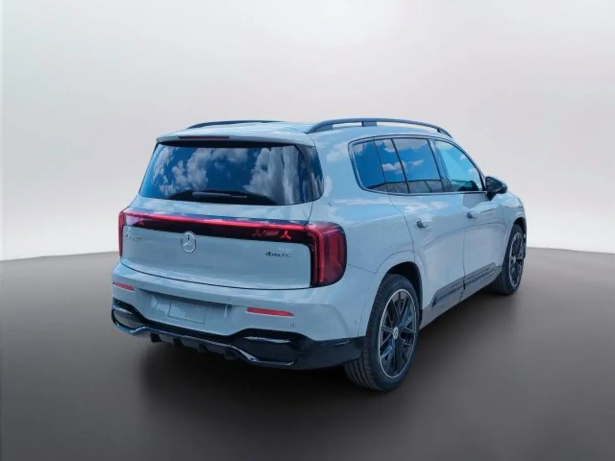 Mercedes-Benz GLB nuova a Teramo (6)