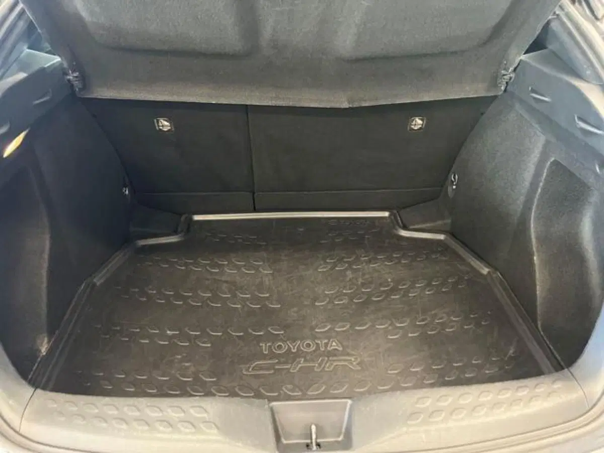 Toyota Toyota C-HR usata a Vercelli (11)