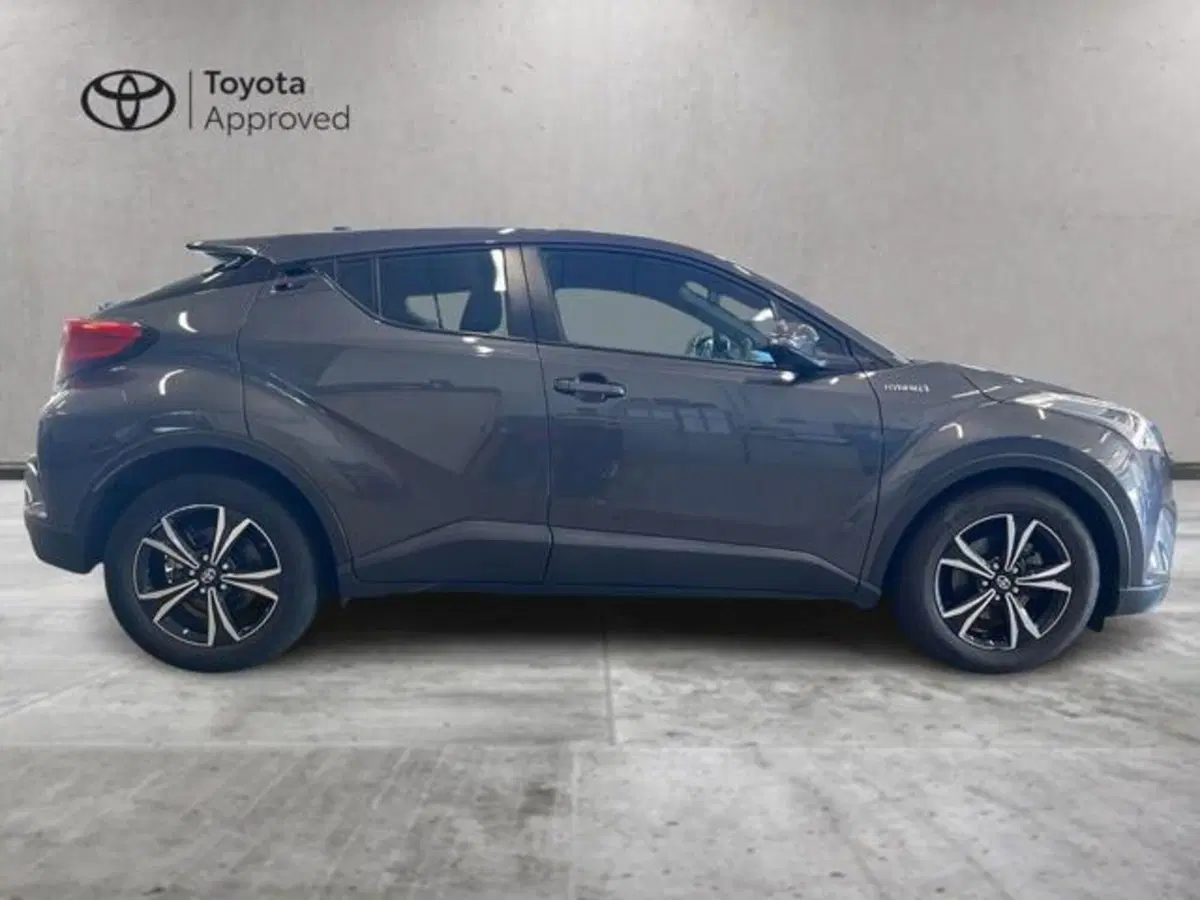 Toyota Toyota C-HR usata a Vercelli (14)