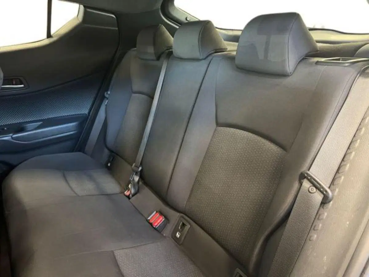 Toyota Toyota C-HR usata a Vercelli (8)