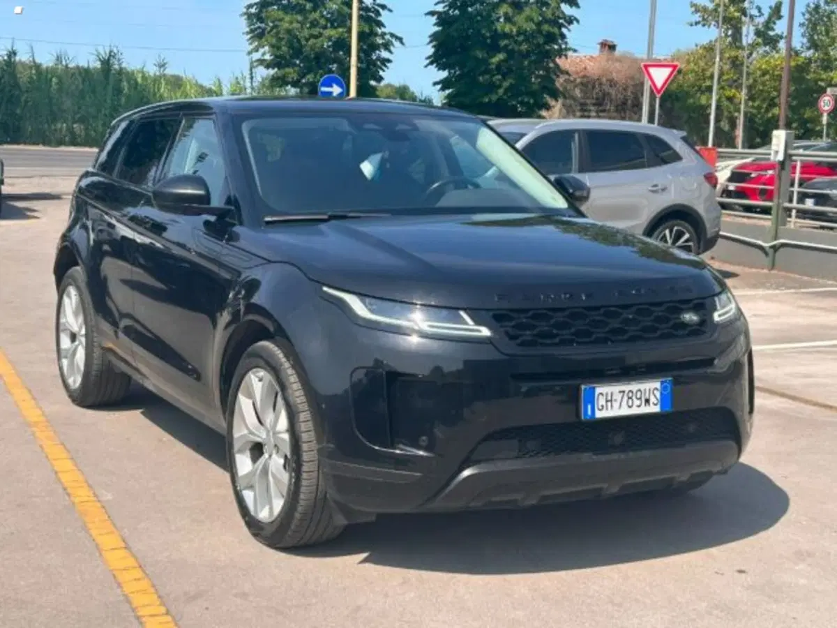 Land Rover Range Rover Evoque usata a Lucca (2)