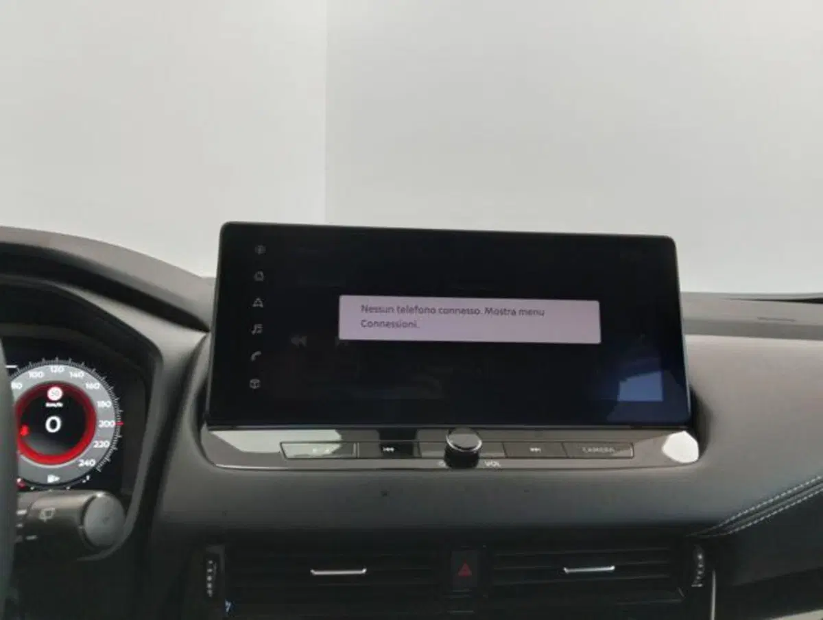 Nissan Qashqai usata a Como (17)
