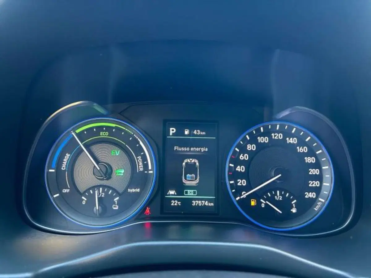 Hyundai Kona usata a Firenze (8)