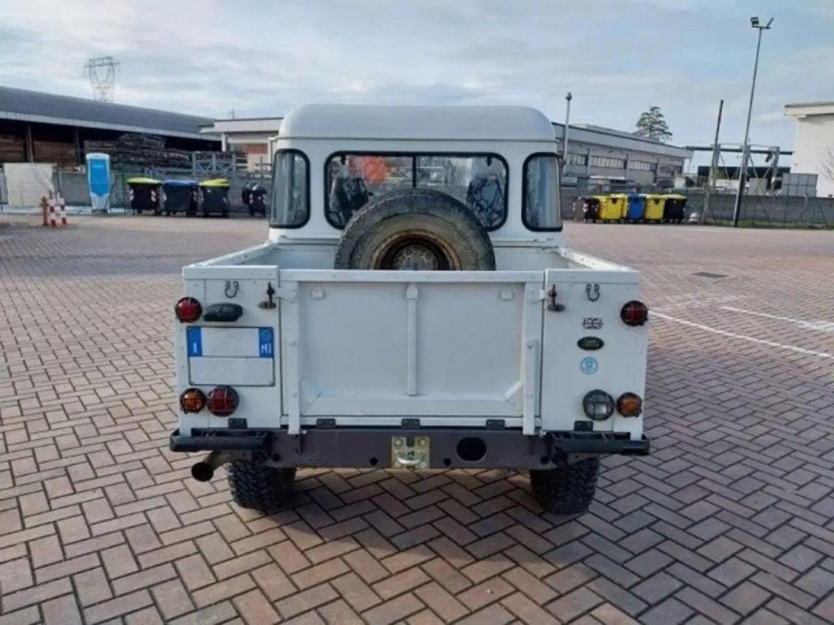 Land Rover Defender usata a Firenze (5)